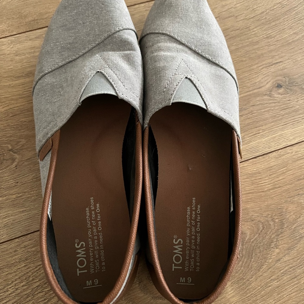 TOMS Light Gray and Brown Slip-Ons
